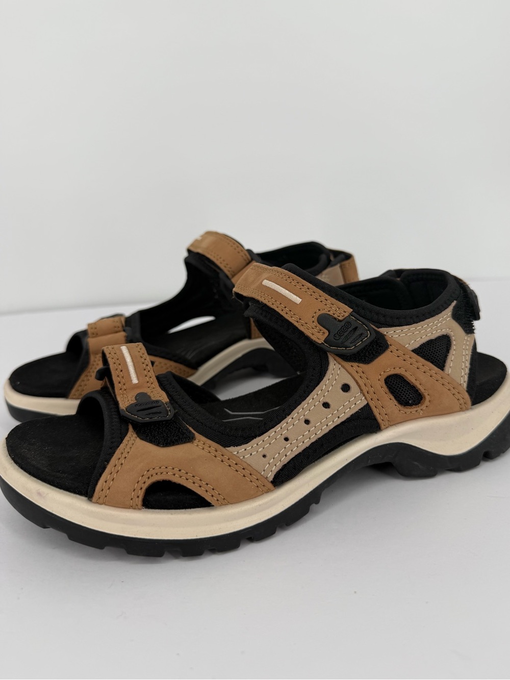 ECCO Off-road Nubuck Outdoor Sandal size EU 38/ 7-7.5 Women’s Brown Black Shoes